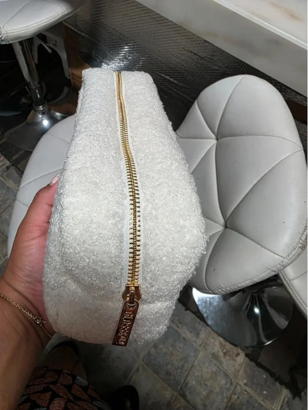 Fuzzy Cosmetic Bag Pink & White – New